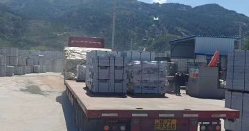 黑龙江 芝麻白仿形路沿石，直形路沿石