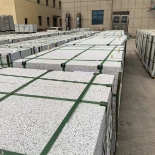 黑龙江 白麻花岗岩5.0公分荔枝面地铺石