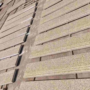 黑龙江 黄金麻花岗岩光面楼梯踏步