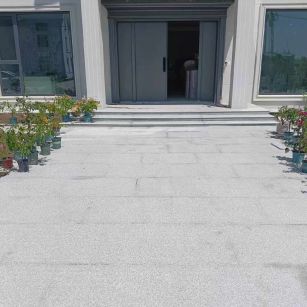 黑龙江 芝麻白花岗岩地铺石地面铺装