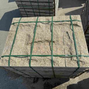 黑龙江 黄金麻花岗岩石材自然面蘑菇石成品