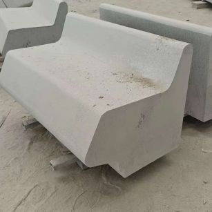 黑龙江 芝麻白花岗岩异形坐凳，石凳