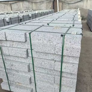 黑龙江 白麻花岗岩路沿石，弧形路沿石，道牙石，马路牙子，界石，路缘石，平沿石，直岩石，平缘石等