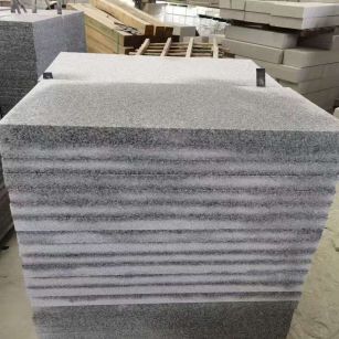 黑龙江 芝麻白5公分火烧地铺成品，900*400，规格可定制