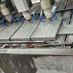 黑龙江 芝麻白花岗岩荔枝面盲道雕刻