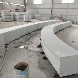 黑龙江芝麻白花岗岩石板材 园林光面弧形坐凳