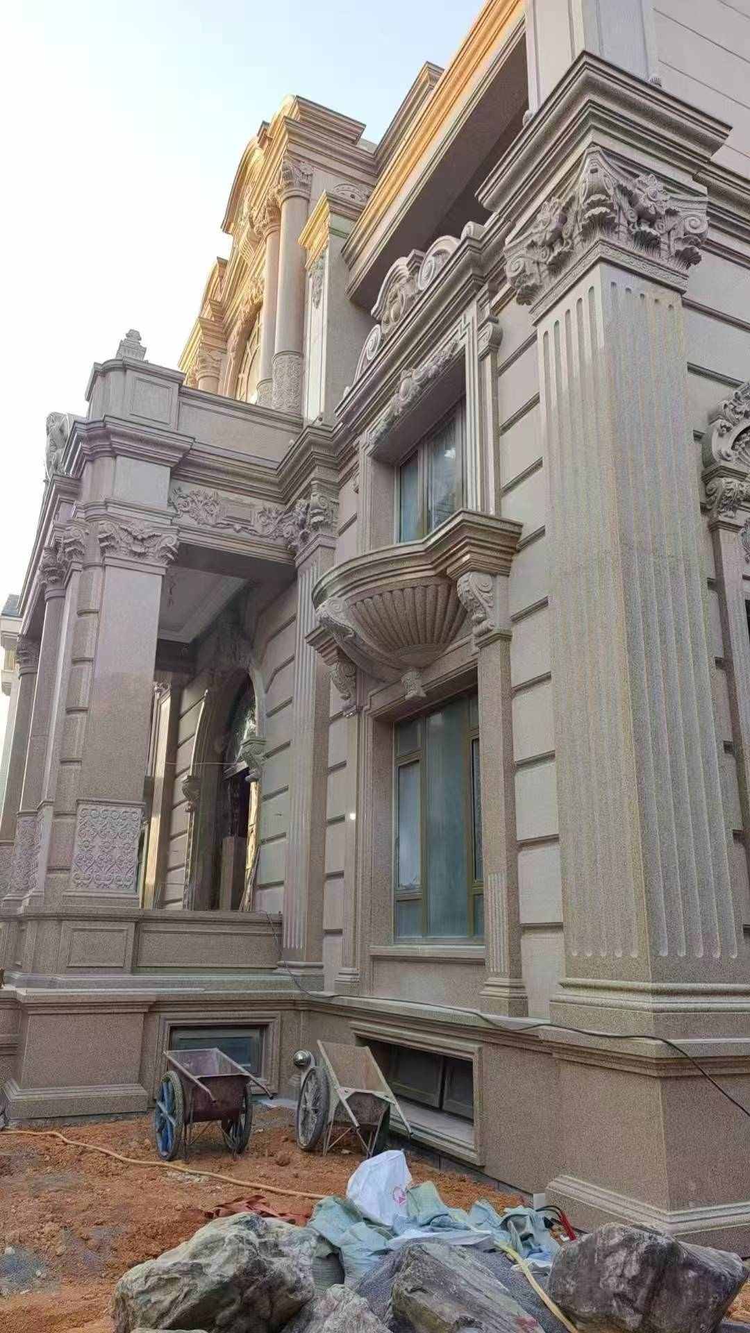 黑龙江 黄金麻花岗岩光面别墅外墙干挂施工完成