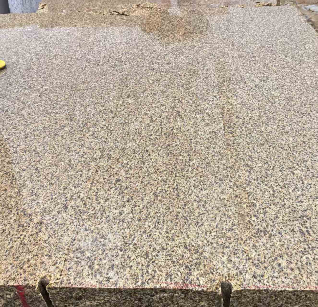 黑龙江 黄金麻花岗岩石材方料