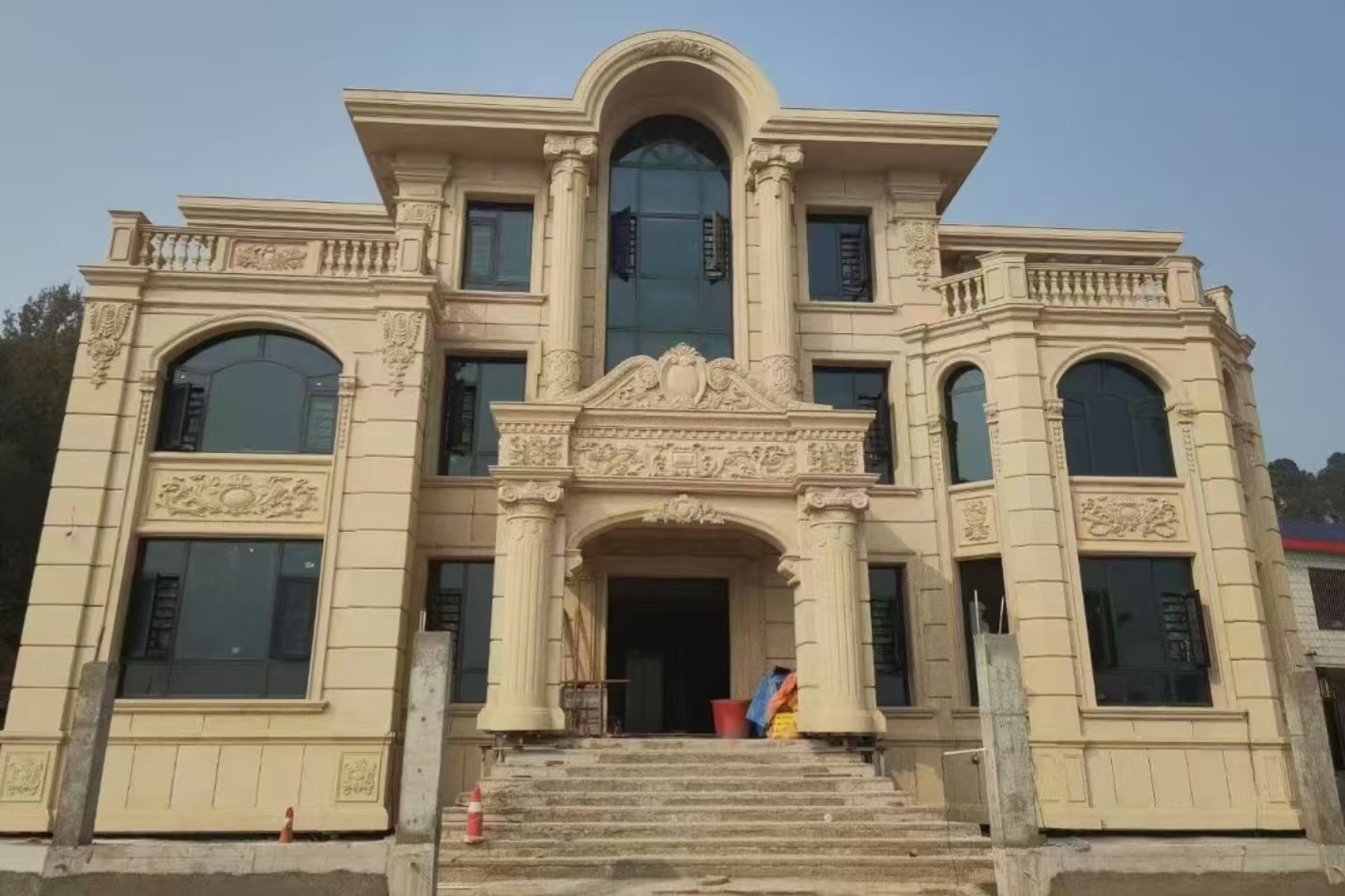 黑龙江 黄金麻花岗岩别墅外墙干挂