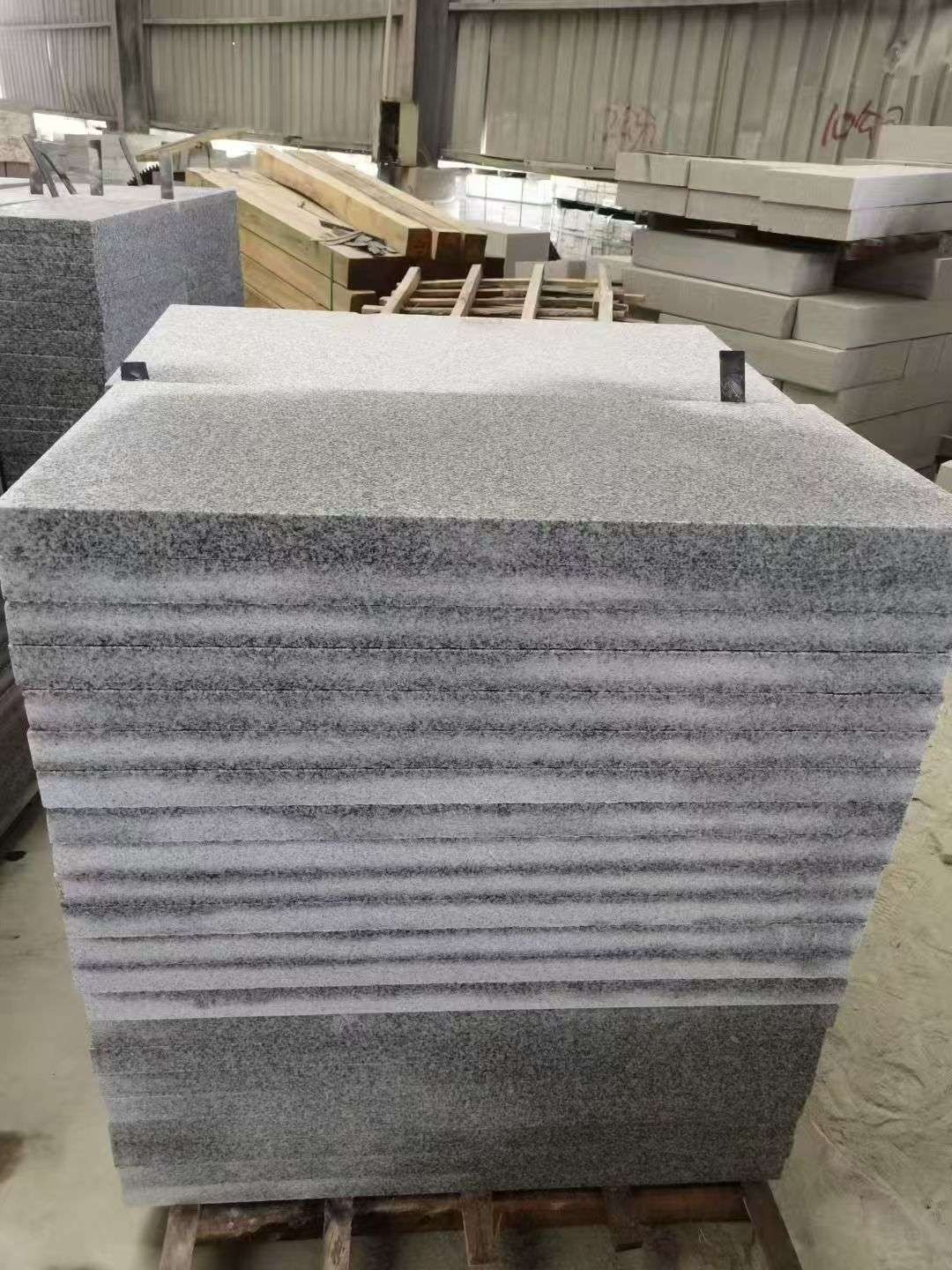 黑龙江 芝麻白5公分火烧地铺成品，900*400，规格可定制