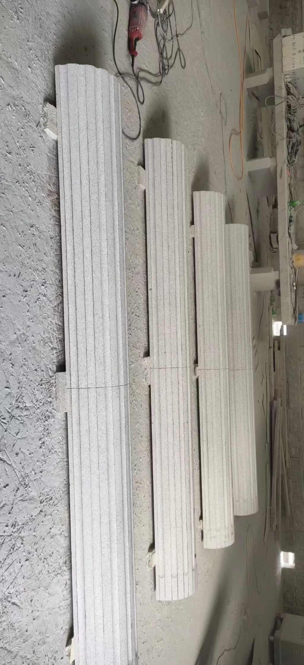 黑龙江 花岗岩厂家带你看白麻花岗岩门楼大柱柱皮