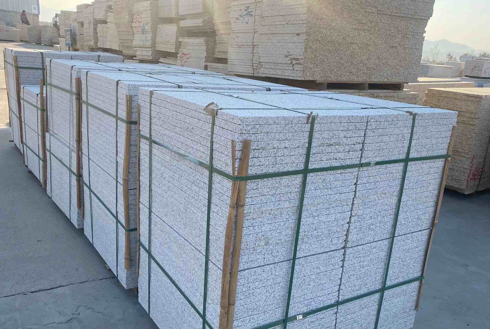 黑龙江 白麻花岗岩荔枝面地铺石