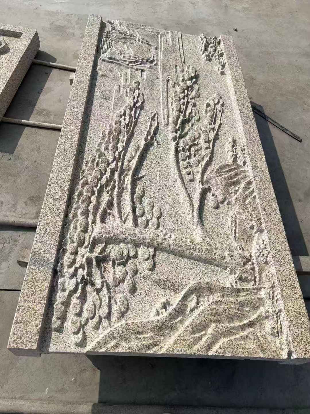 黑龙江 黄金麻雕刻板浮雕迎客松