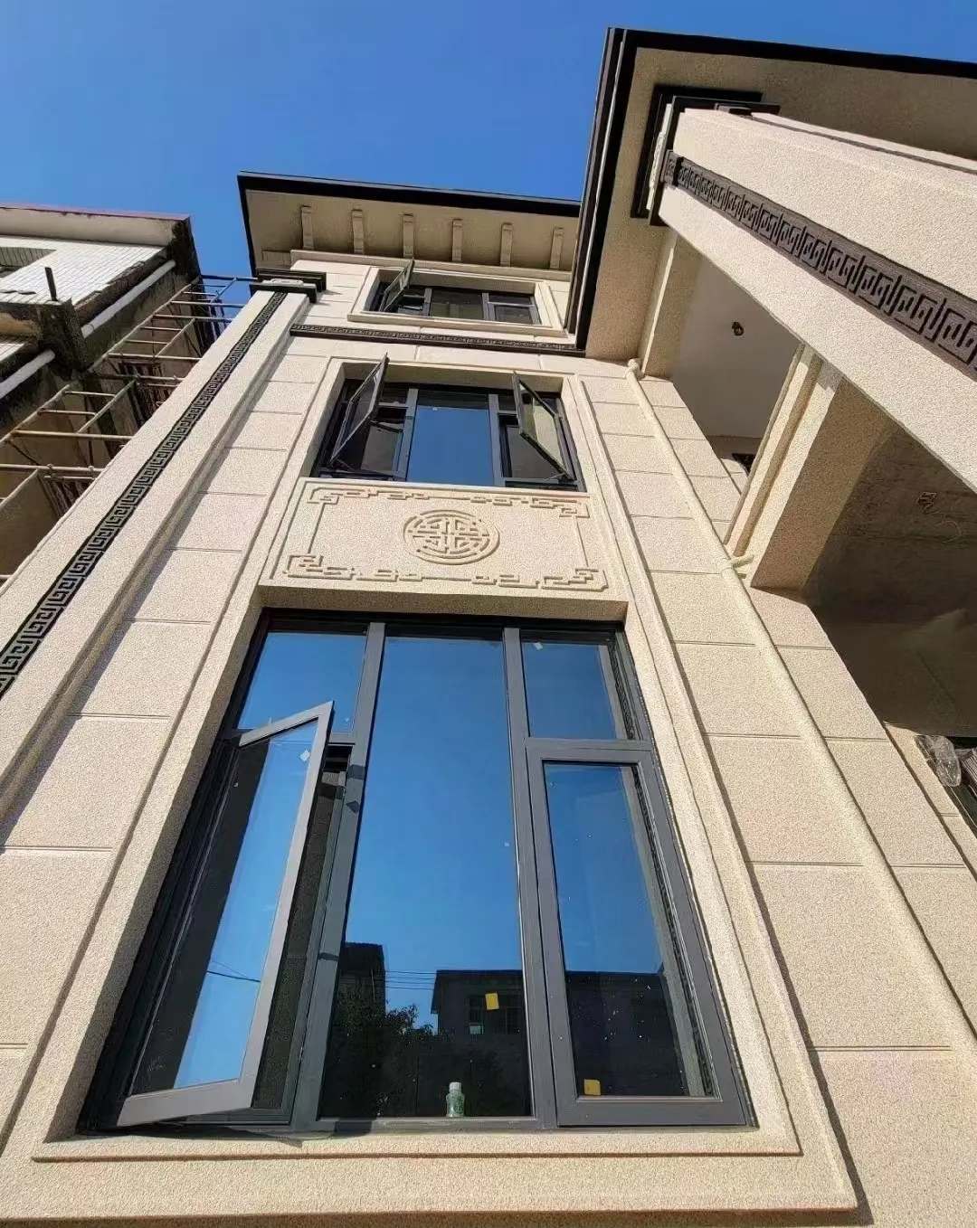 黑龙江 黄金麻荔枝面别墅外墙干挂效果展示