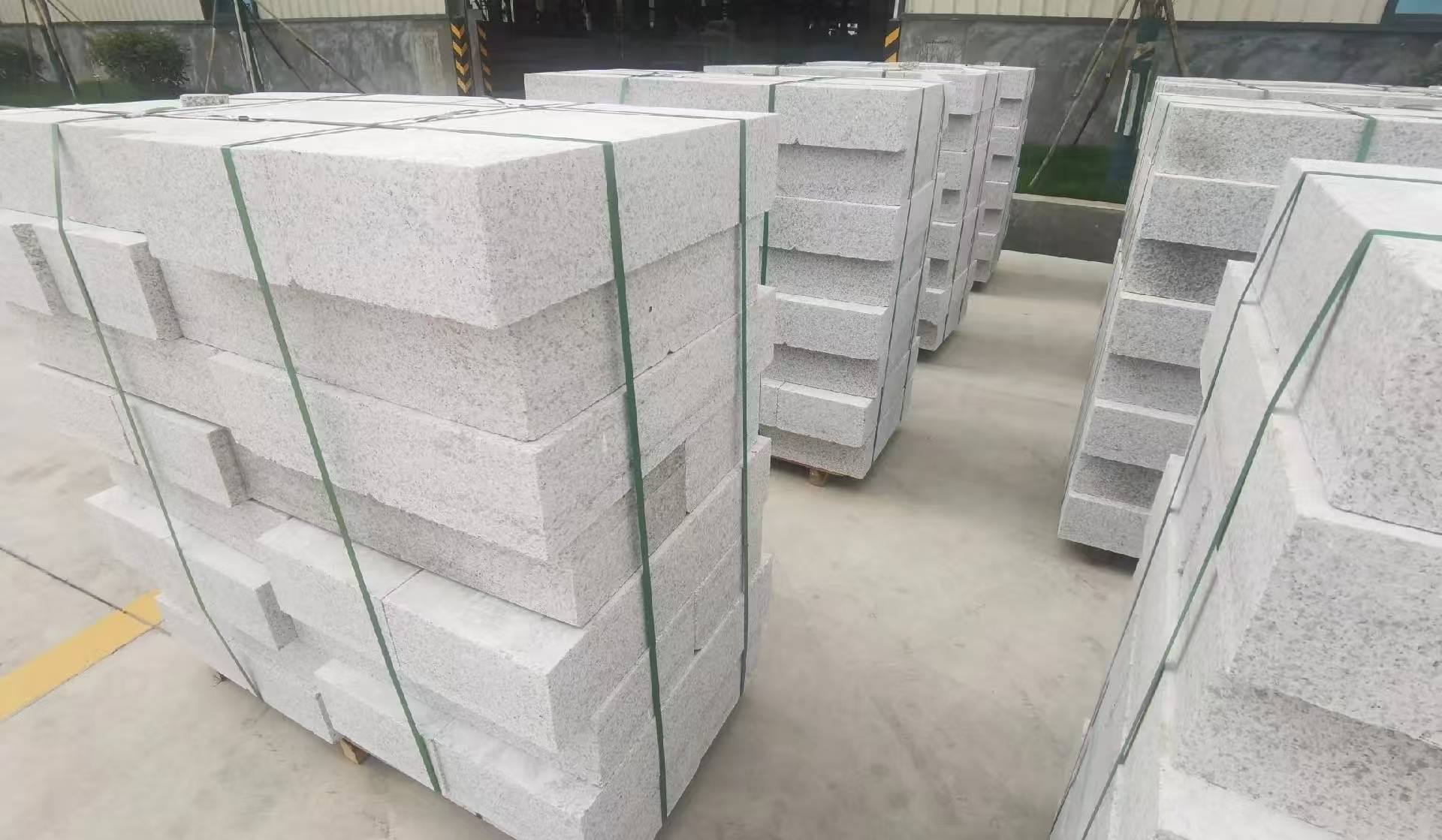 黑龙江 白麻花岗岩路沿石，立缘石，平缘石，路牙石，道牙石，马路牙子等