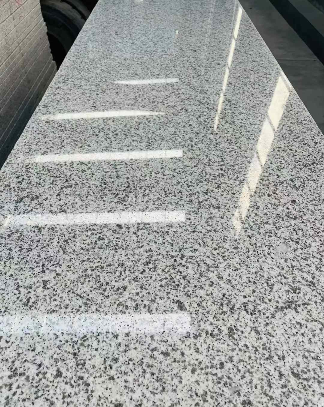 黑龙江 白麻花岗岩光面毛板